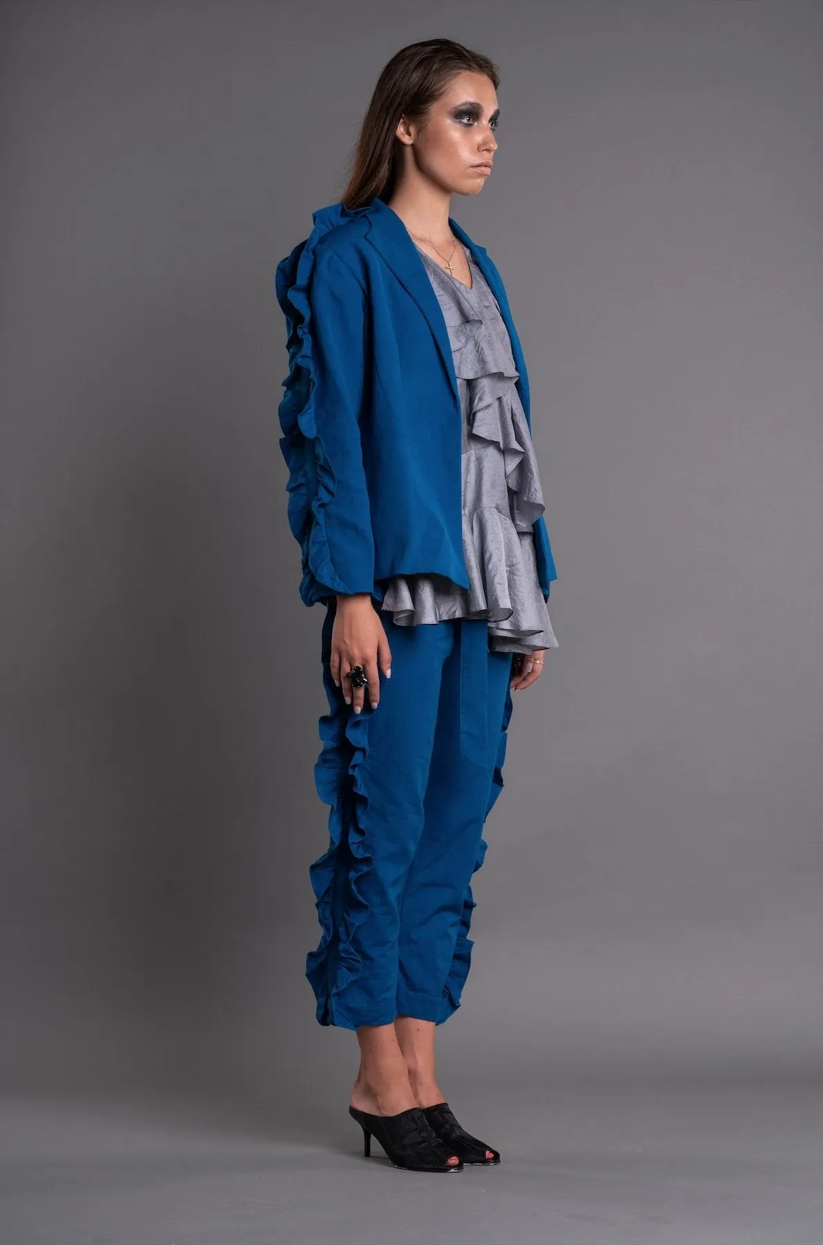 Fitted Ruffled Jacket-Trouser - Dag Dai