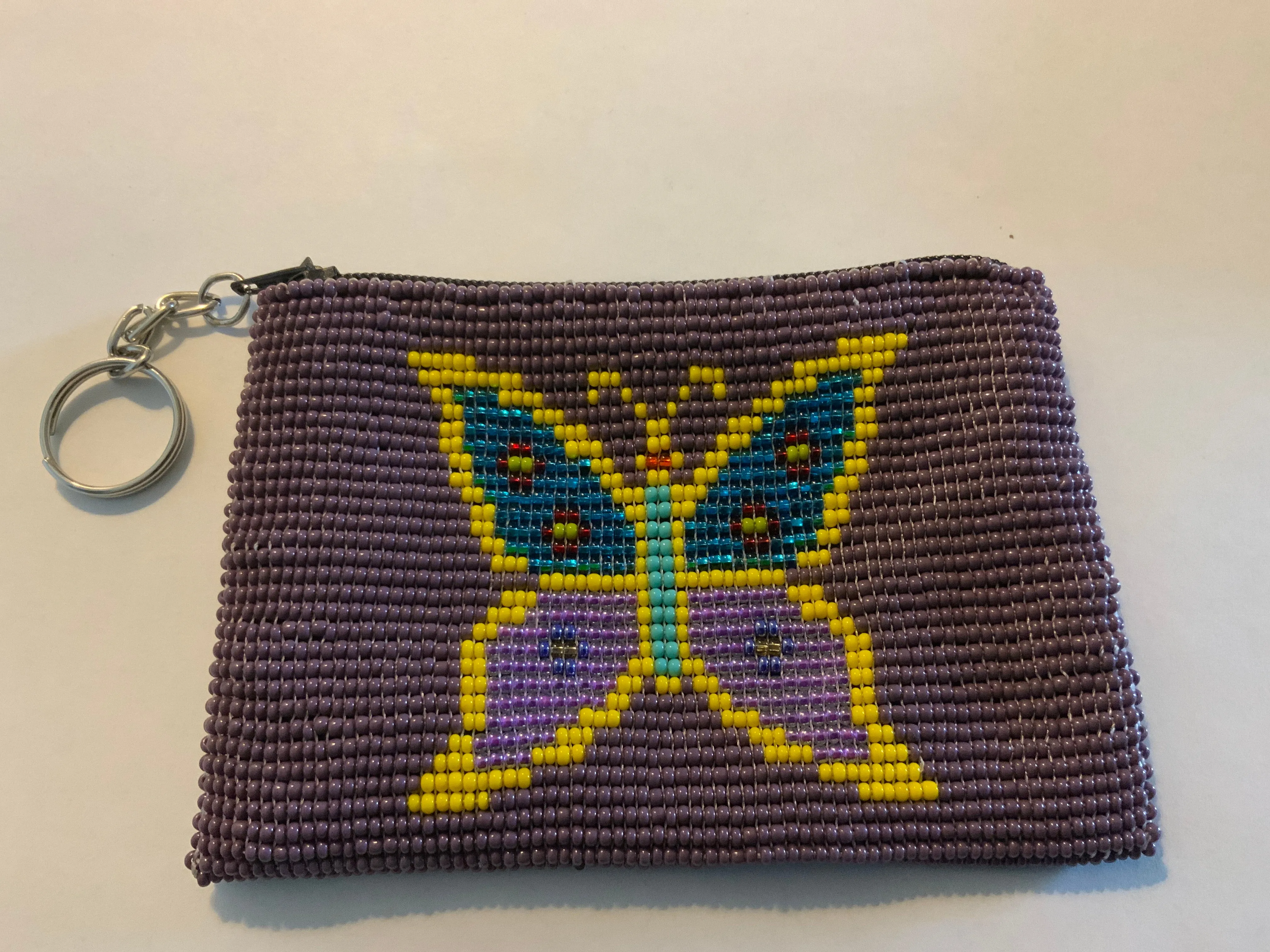 Guatemalan Pictoral handcrafted glass bead change purse with key ring.