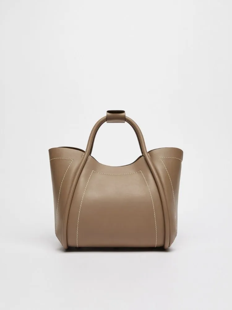 MAX MARA Chic Handbag for Women - Casual Elegance